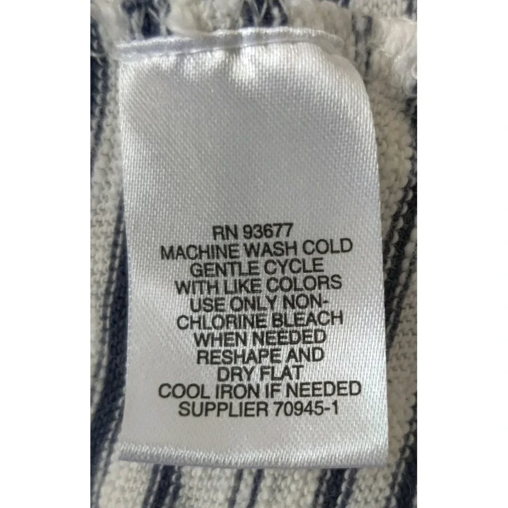 Liz Claiborne Women's Blue/White Striped Short Sleeve V-Neck Top Size‎ XL